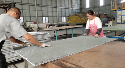 China Metal Honeycomb Core Sandwich Panels Manufacturer