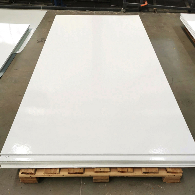 panel de GRP blanco liso